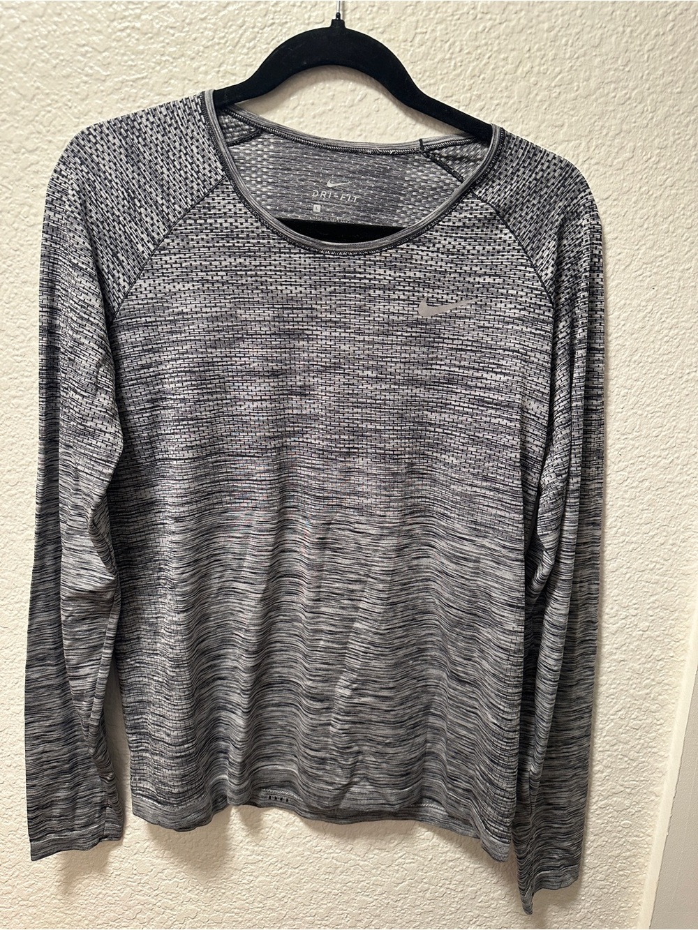Ladies Nike long sleeve shirt